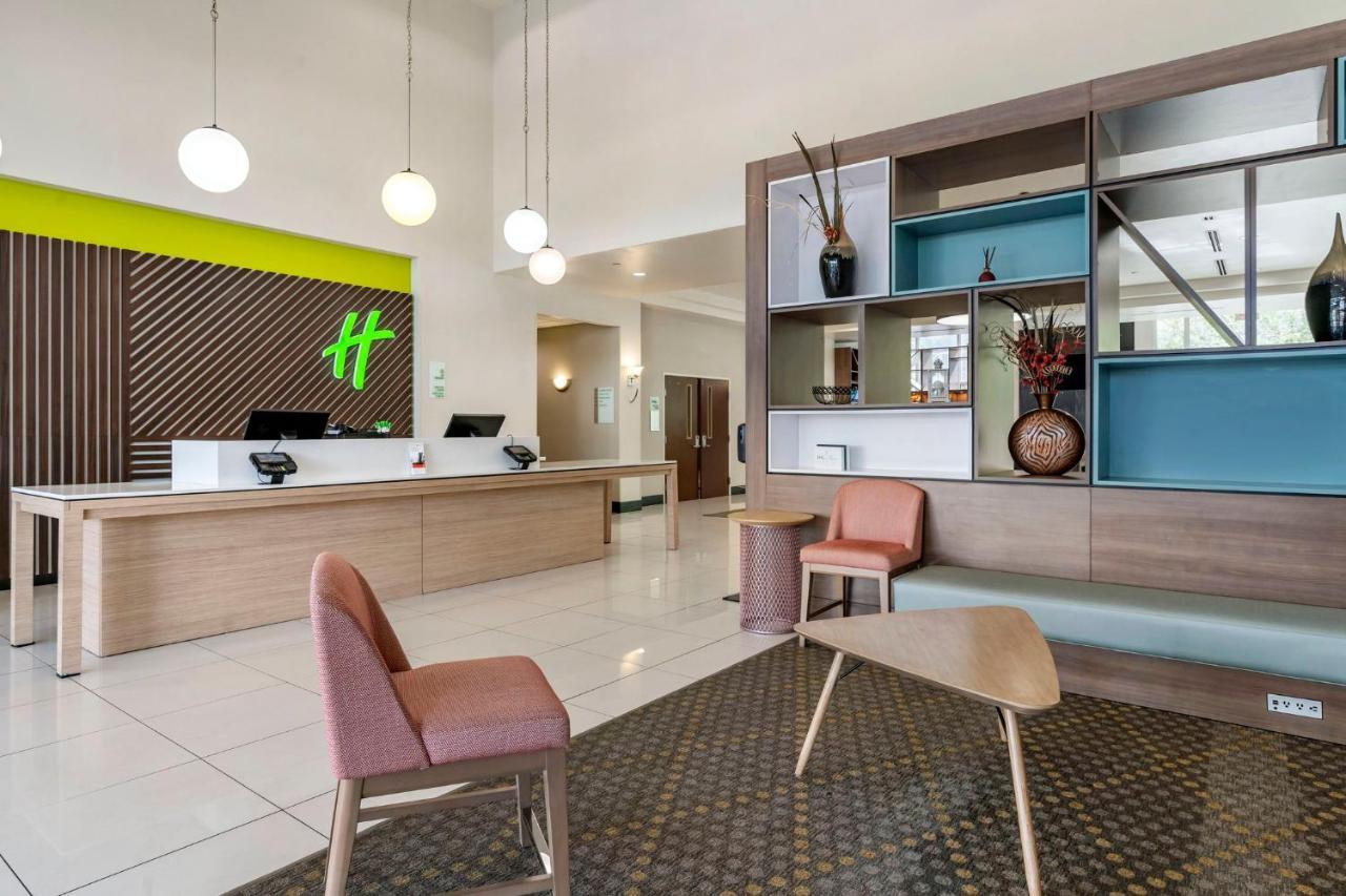 Holiday Inn Louisville Airport South By Ihg Exterior photo